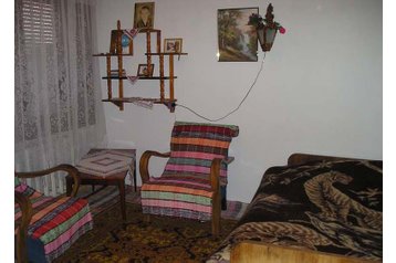 Ucranie Privát Chetfalva, Extérieur